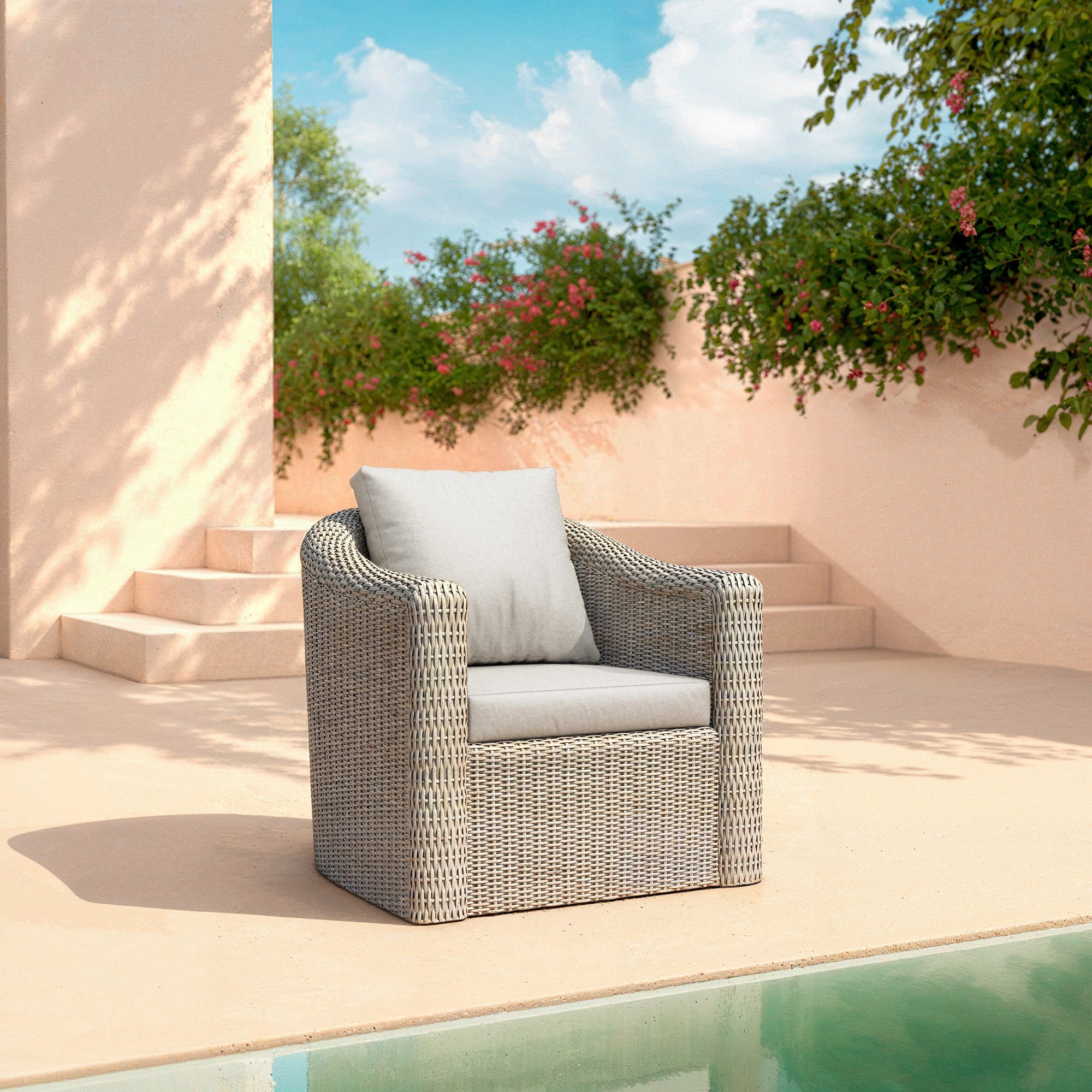 Calvi garden lounge armchair