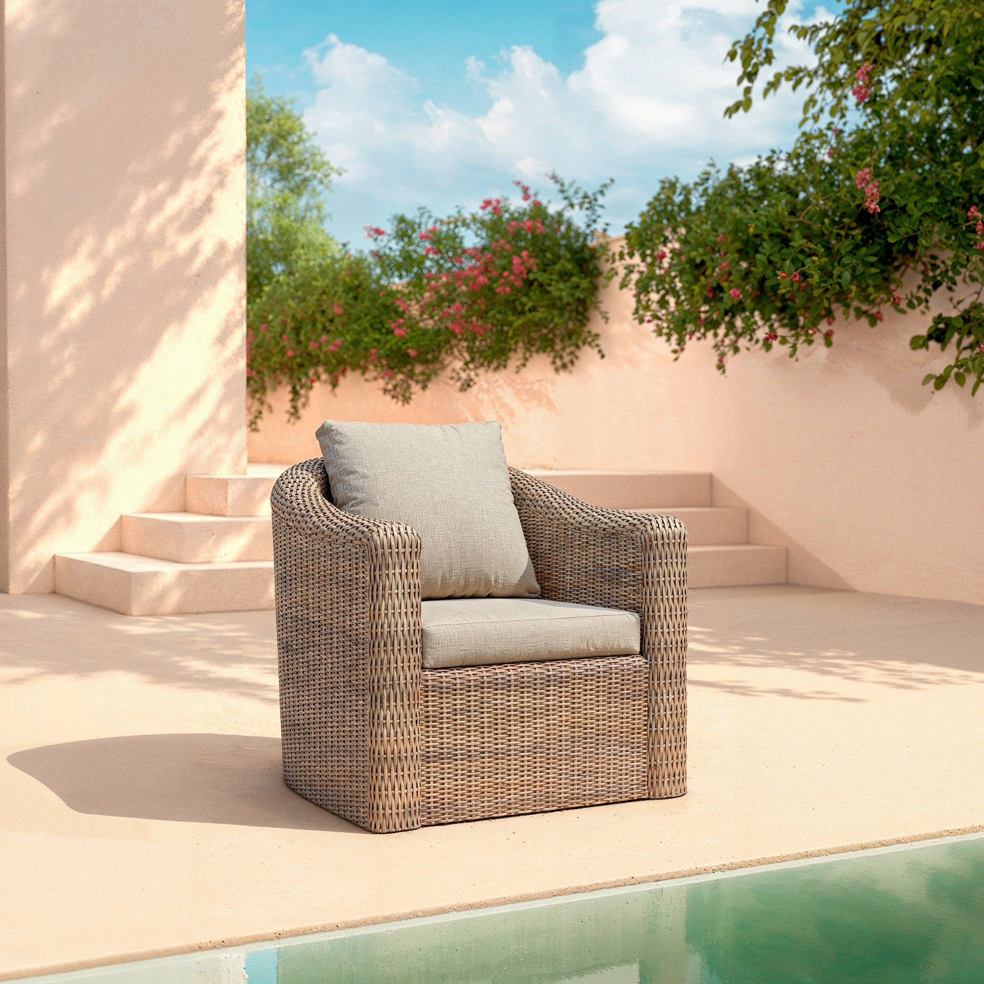 Calvi garden lounge armchair