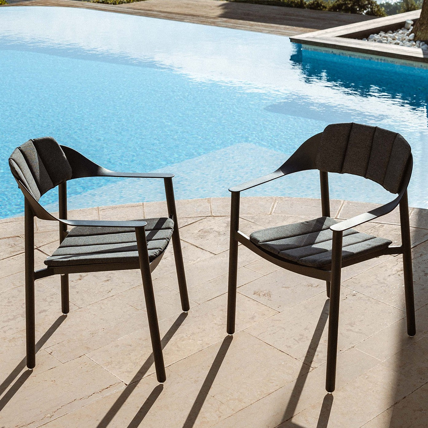 Set of 2 Monte Carlo garden/dining armchairs