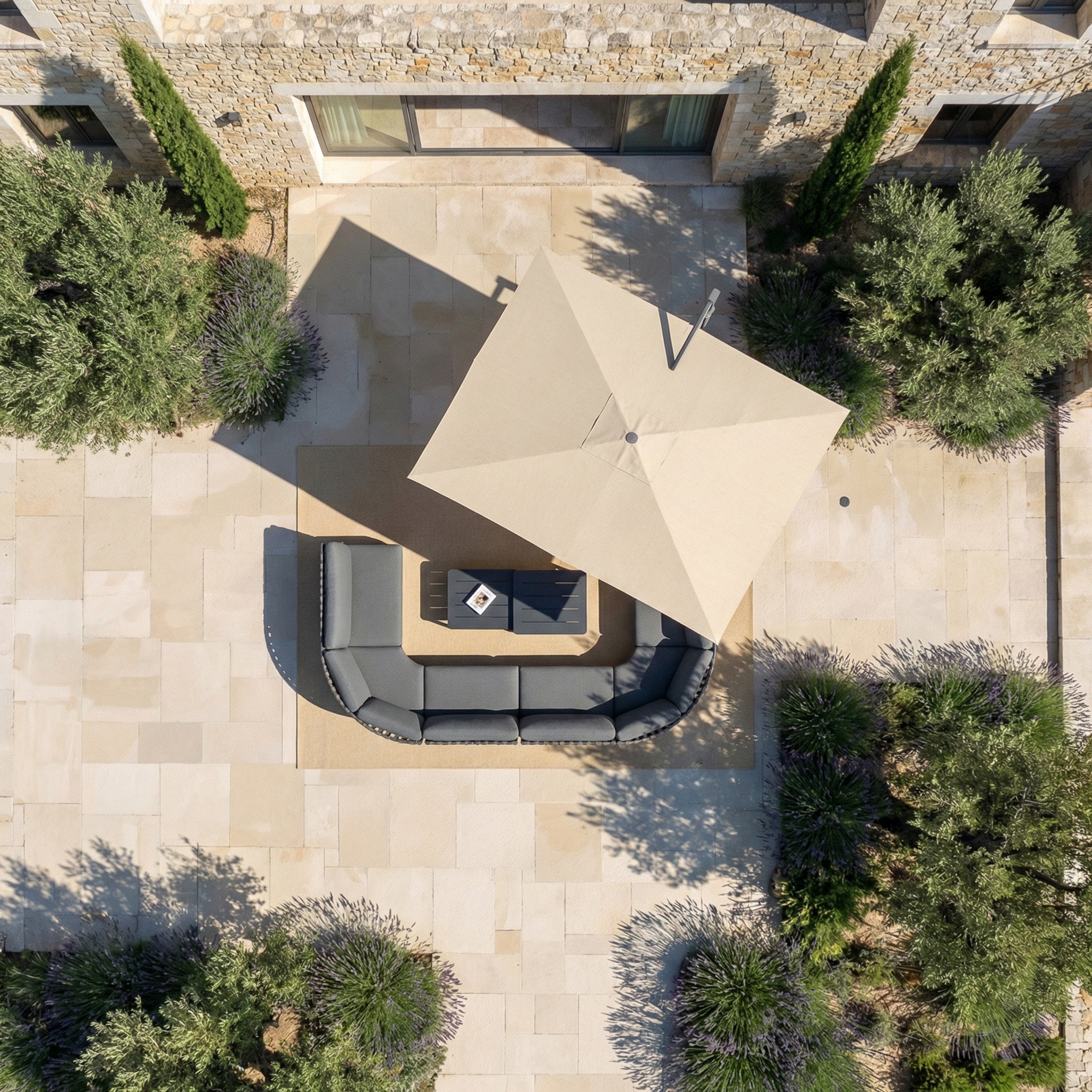 Elyra professional offset parasol (3×4 m)