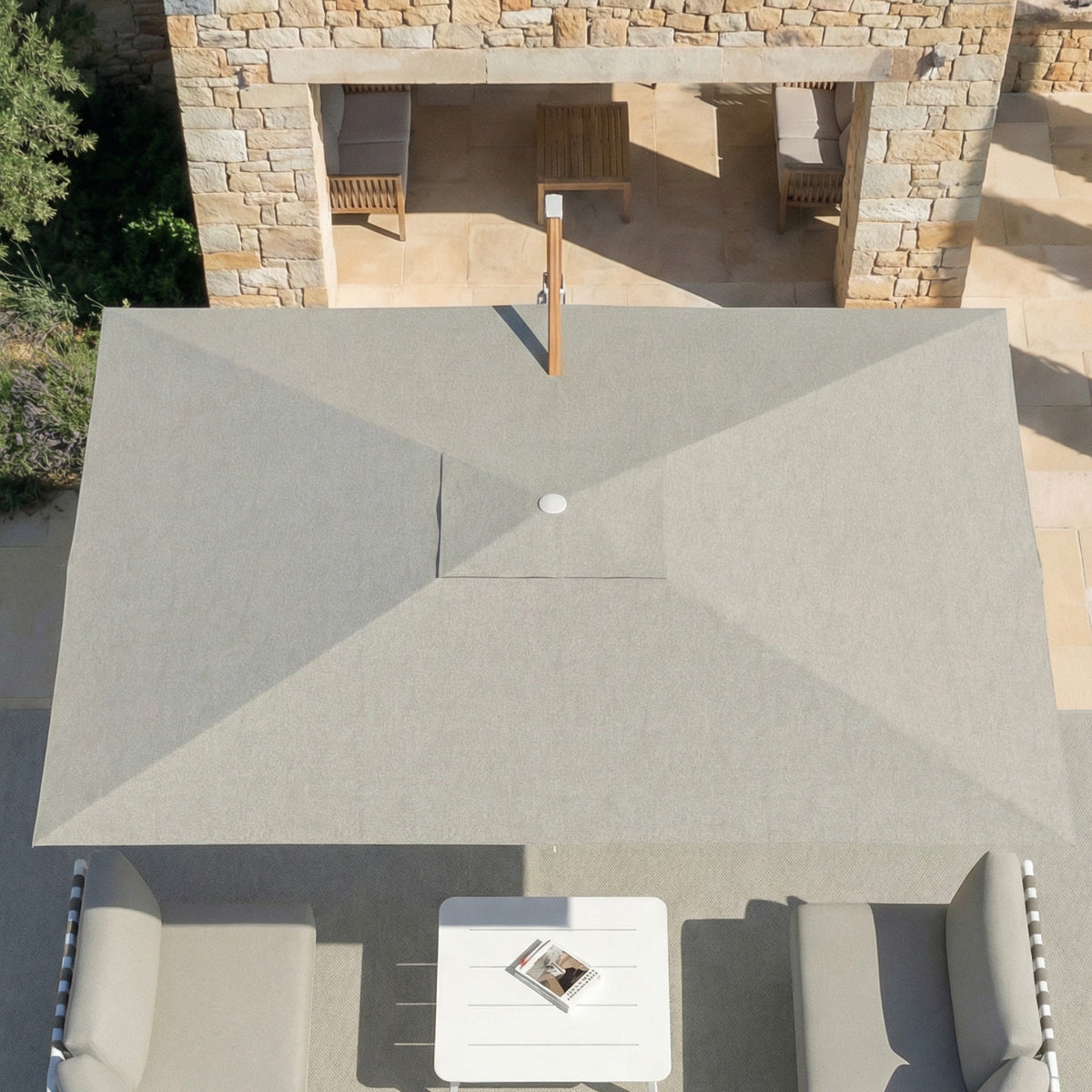 Parasol Déporté Professionnel ELYRA 3 x 4 m – Mât Effet Bois