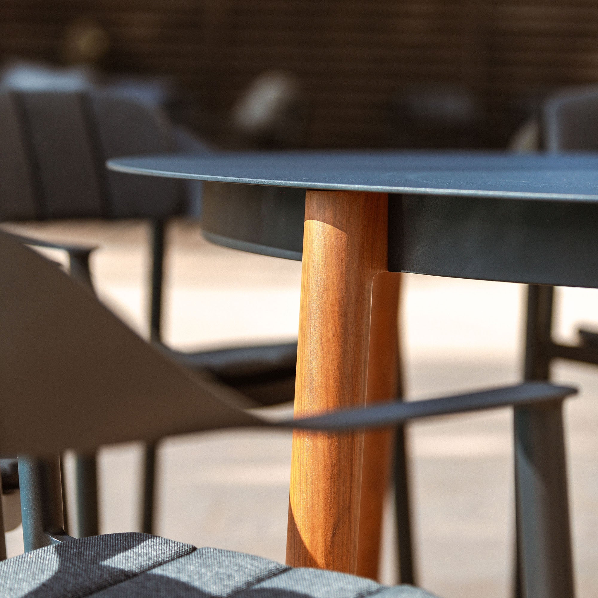 Mesa de jardim redonda para 8 pessoas Monte Carlo em alumínio (D149 cm)