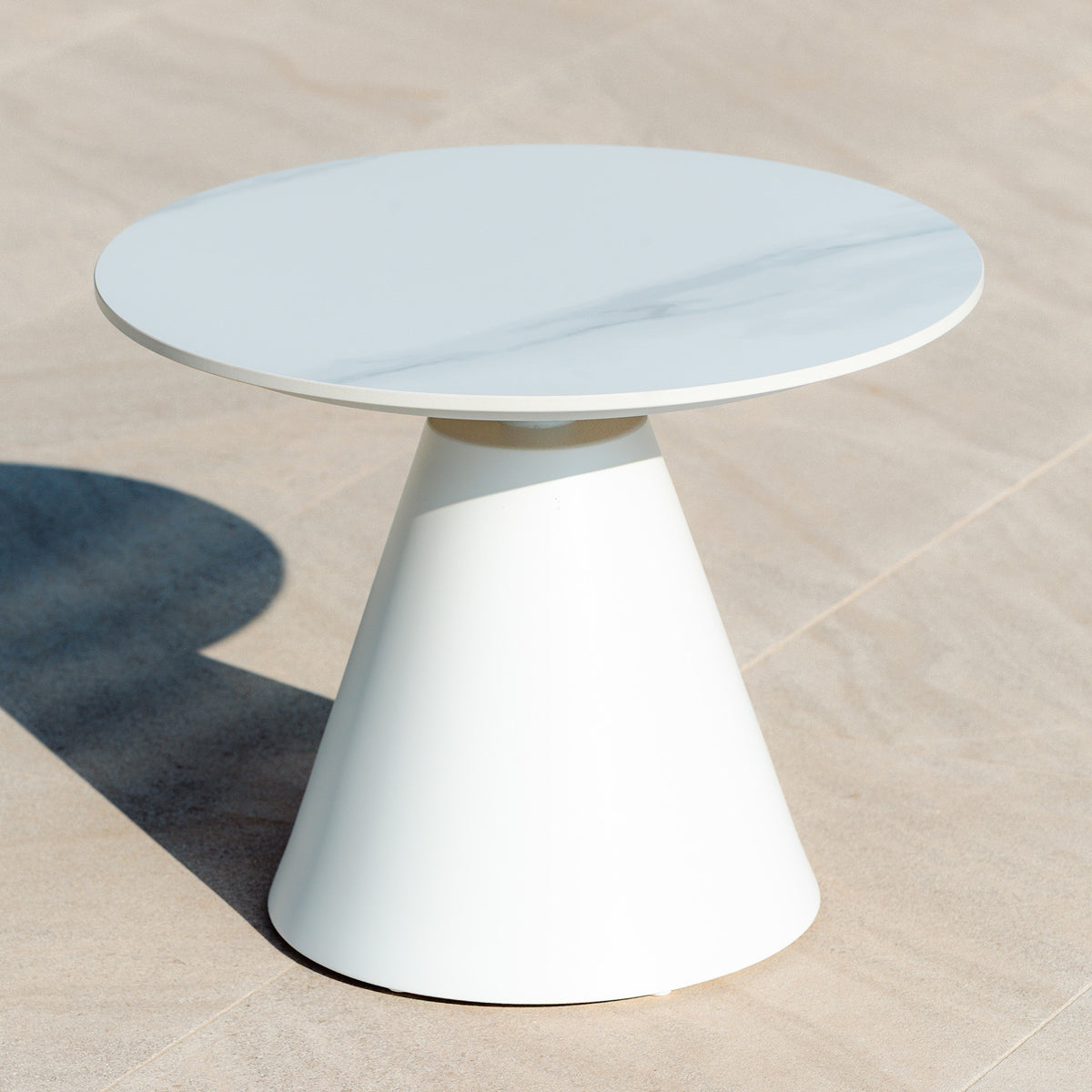 Runder Aluminium/Keramik-Gartencouchtisch Riviera (Ø 60 cm)