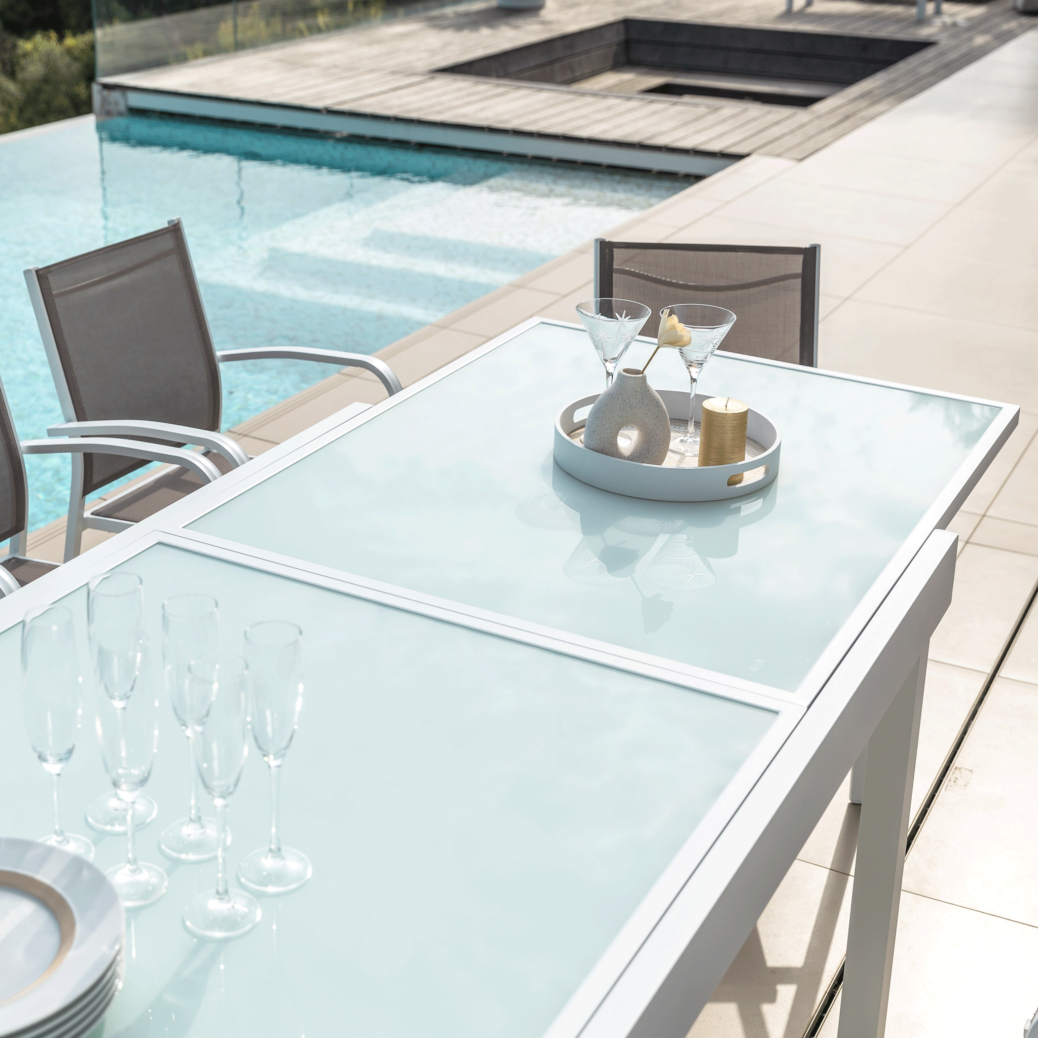 Table de jardin extensible 10 places en verre Murano (270 x 90 cm) - Mobellia