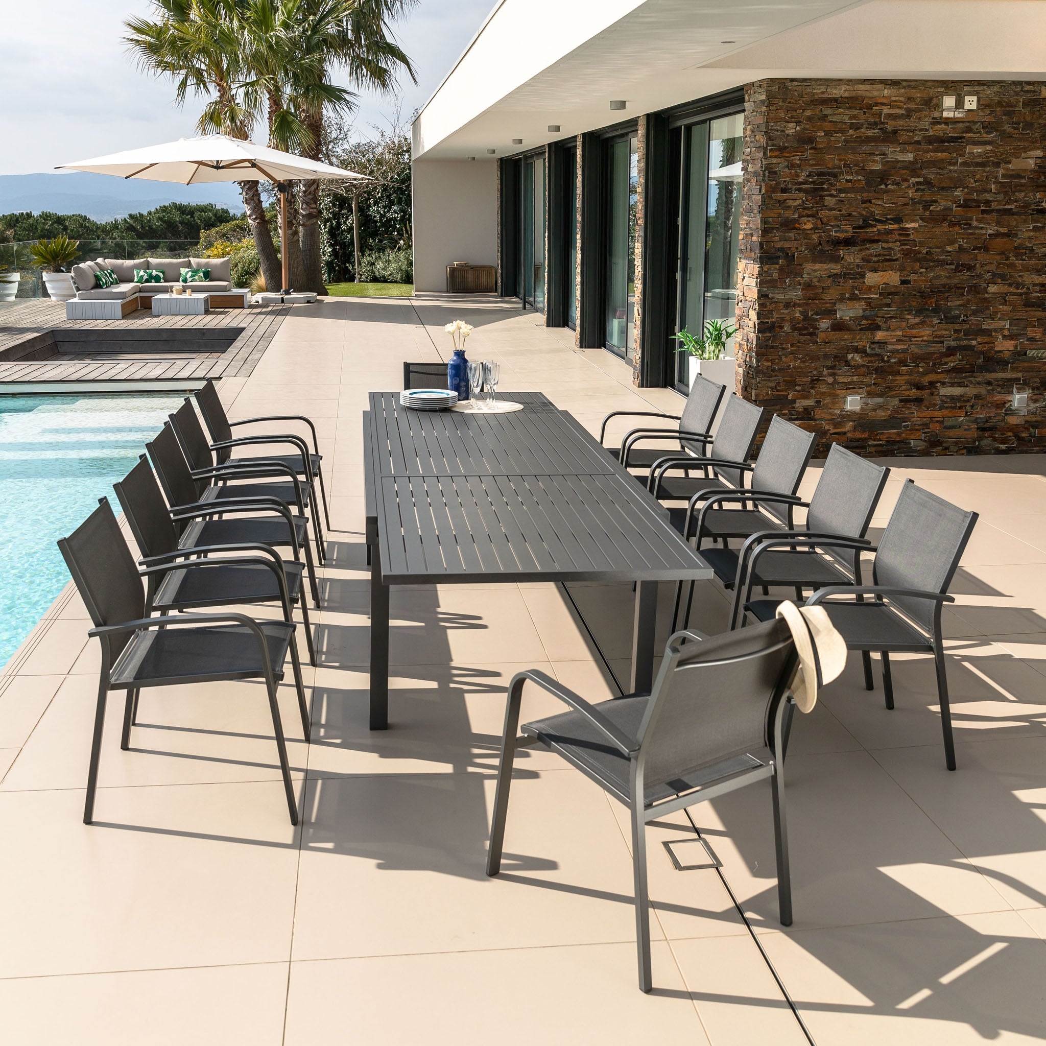 Table de jardin extensible 12 places Aluminium Murano (320 x 100 cm) - Mobellia