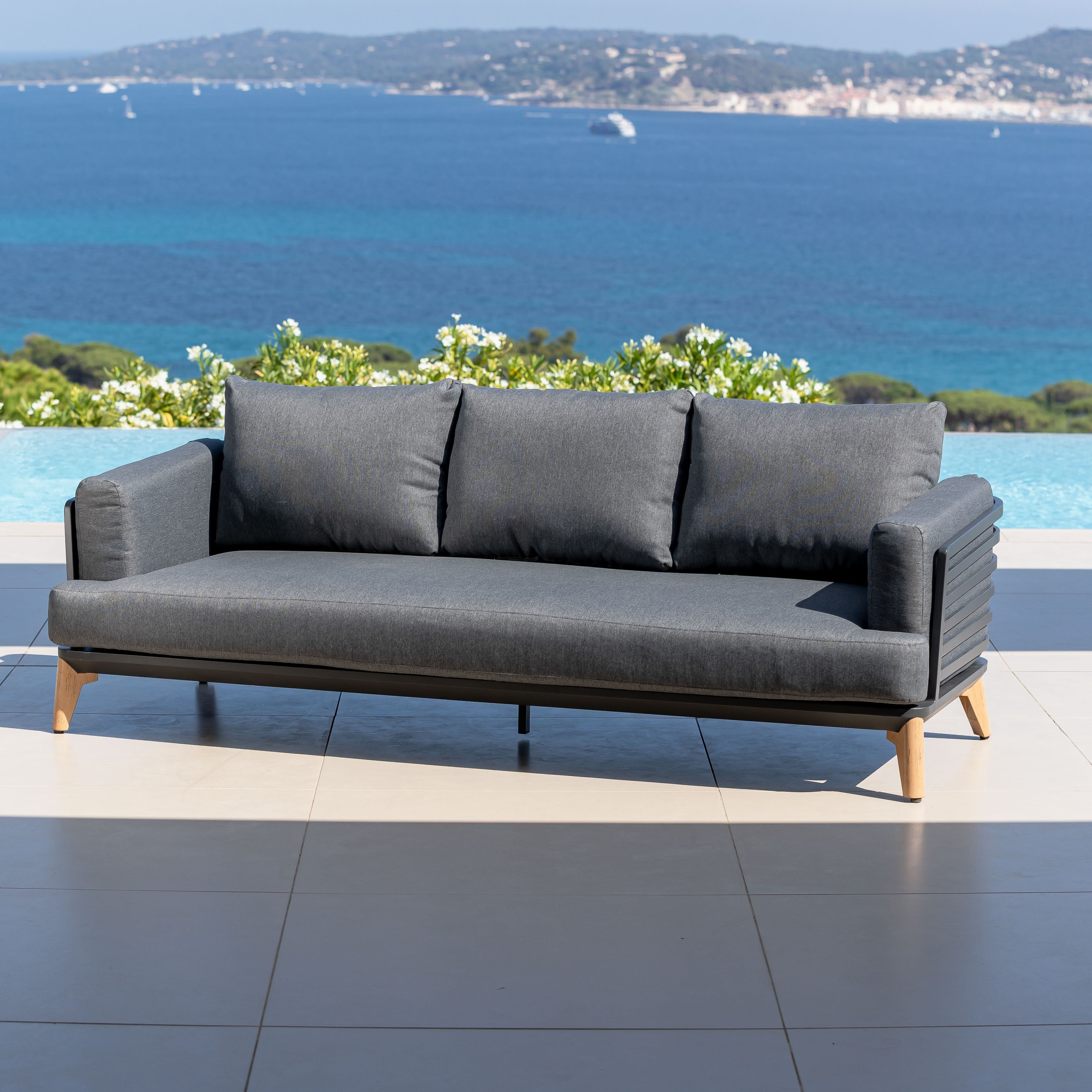 Salon de jardin Monte Carlo - 9 places
