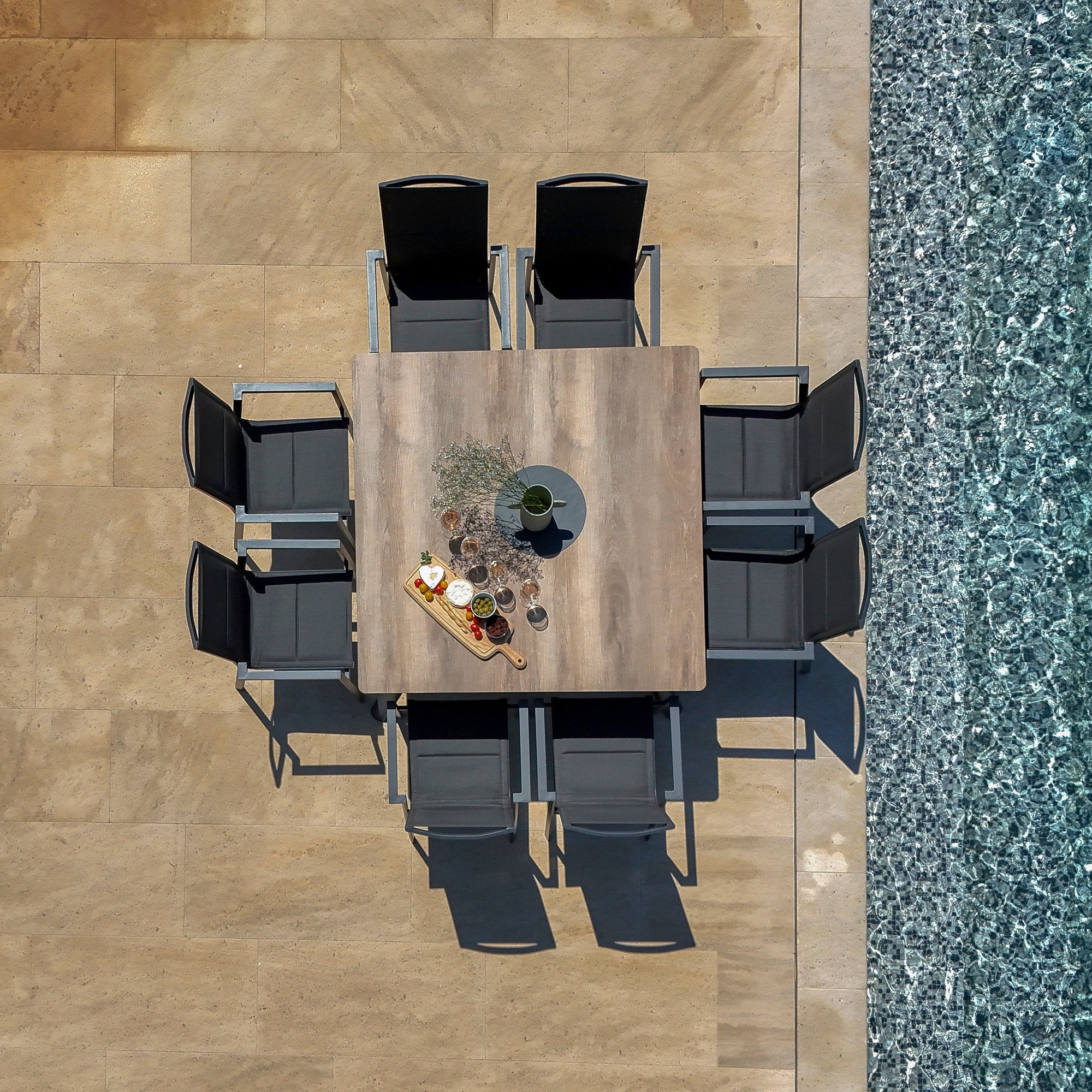 Mesa de jardín cuadrada para 8 personas Amalfi 136x136cm
