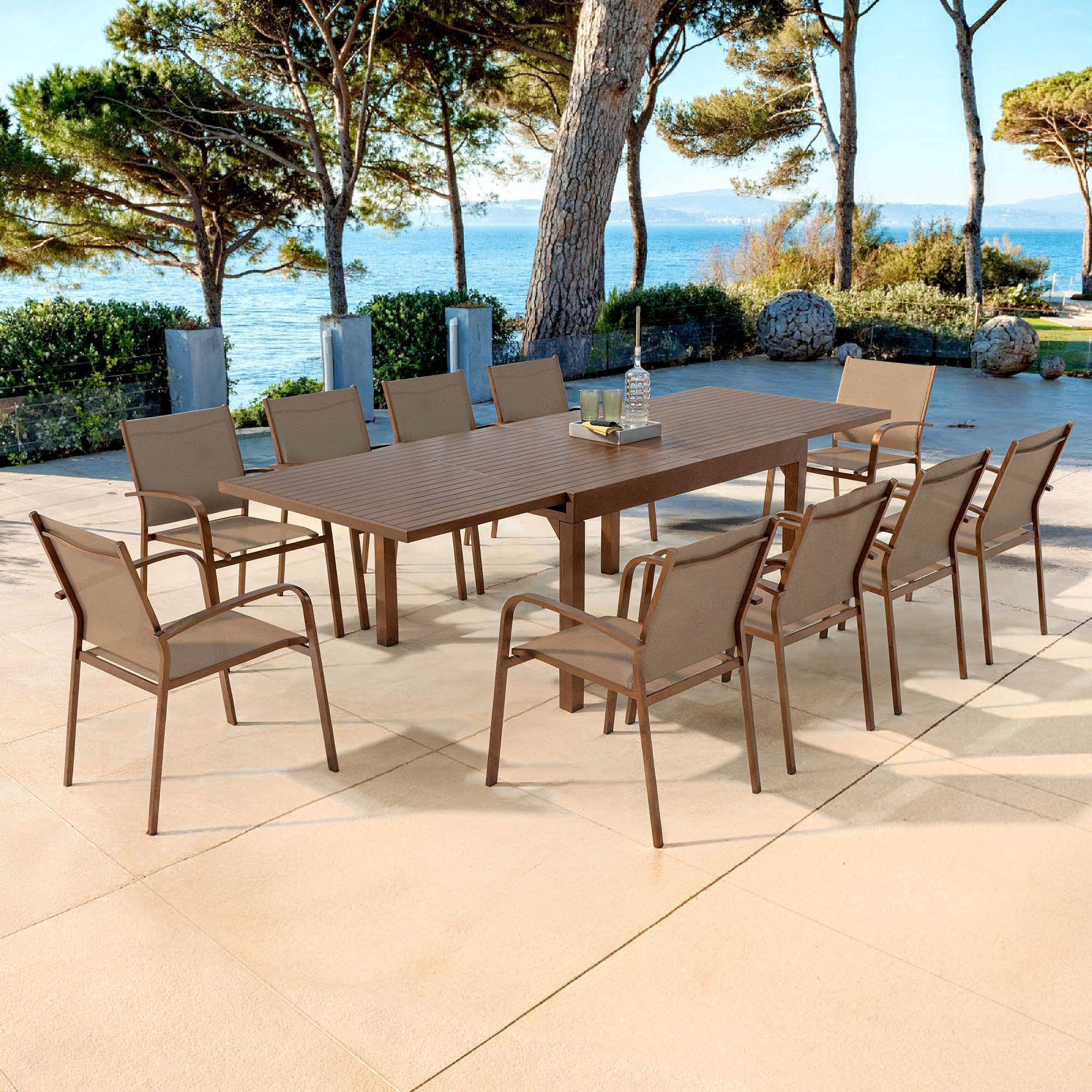 Mesa de jardín extensible Murano de aluminio para 10 plazas (270 x 90 cm)