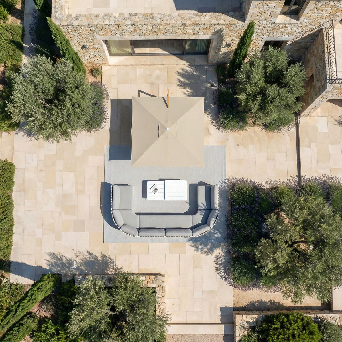 Parasol Déporté Professionnel ELYRA 3 x 3 m – Mât Effet Bois