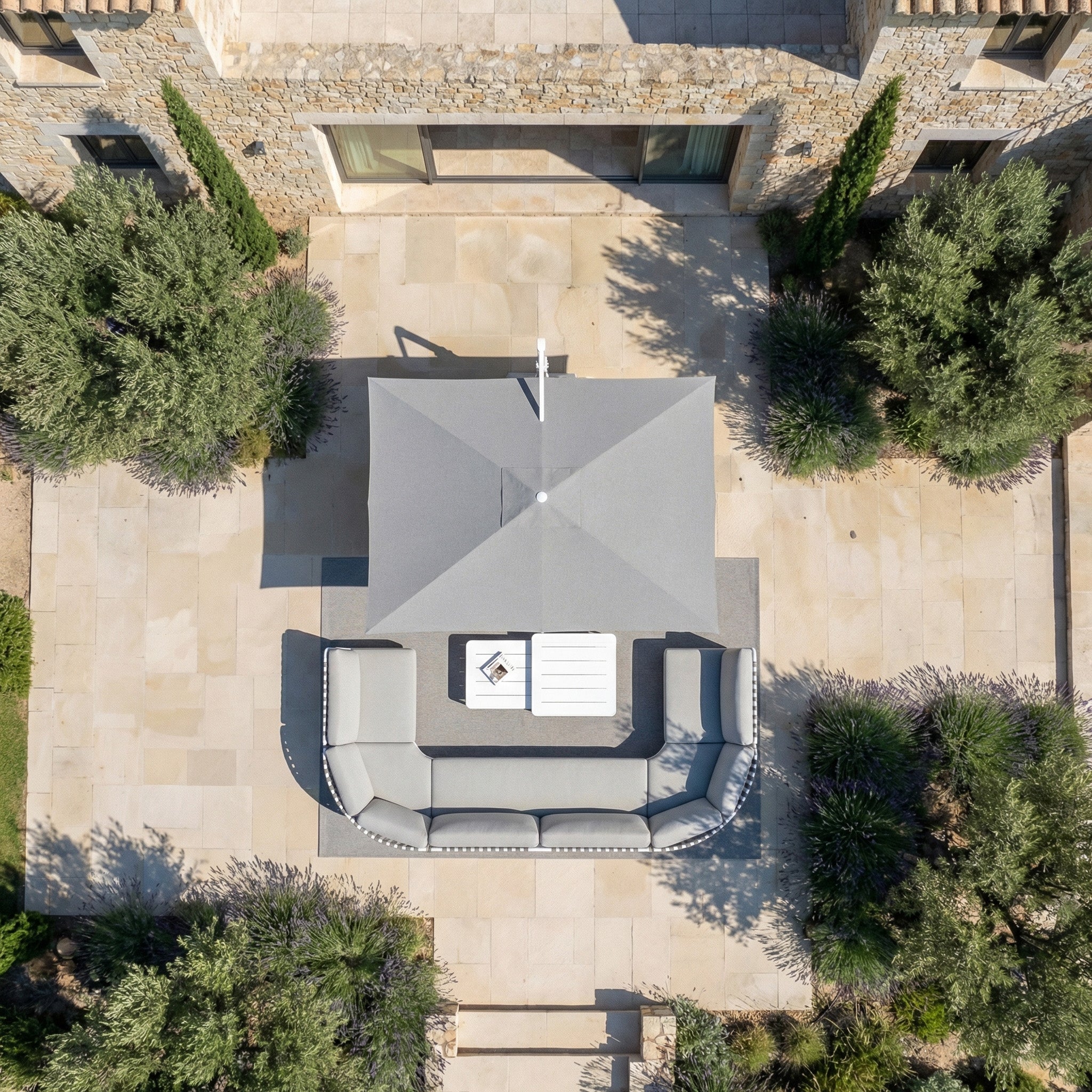 Elyra professional offset parasol (3×4 m)