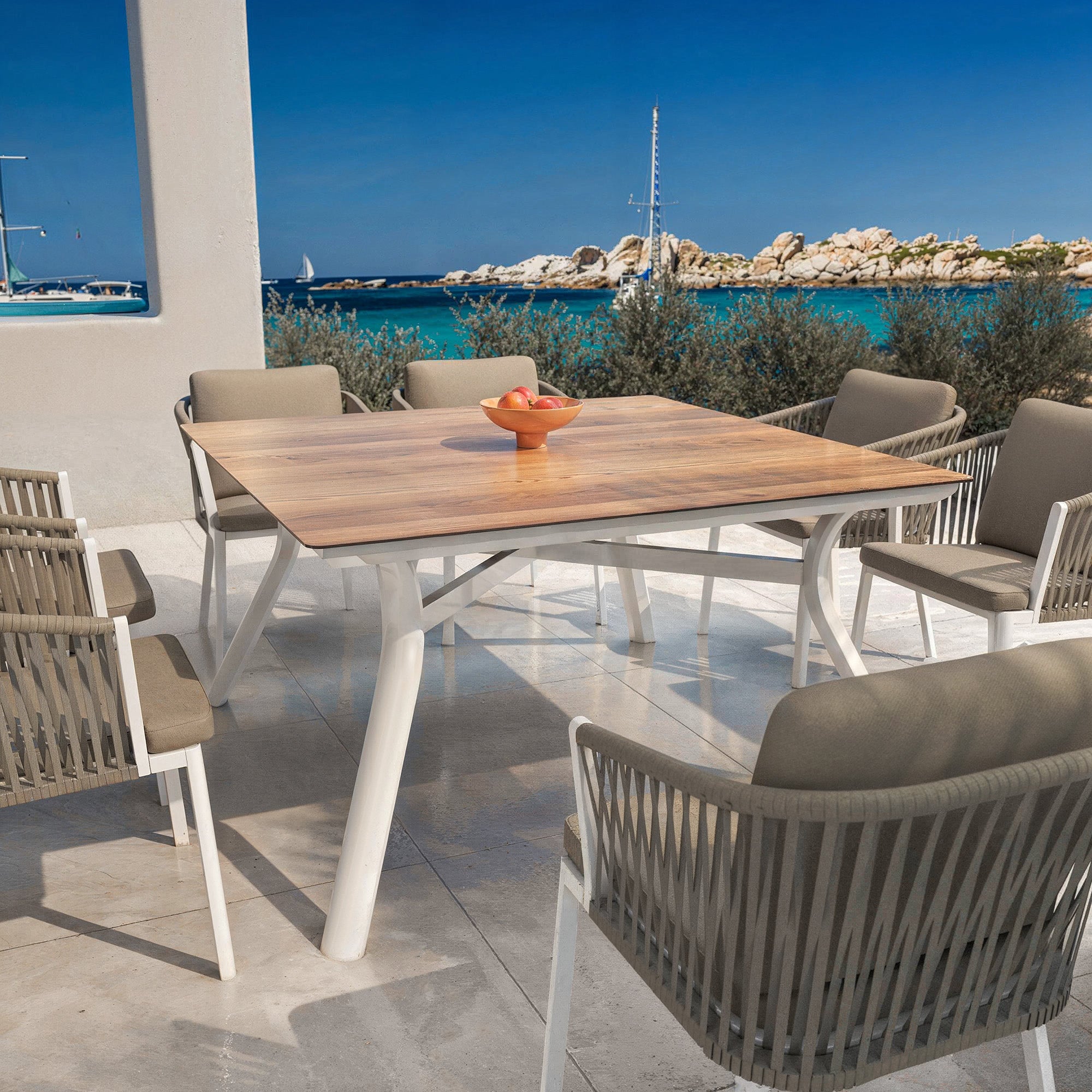 Mesa de jardín cuadrada para 8 personas Amalfi 136x136cm